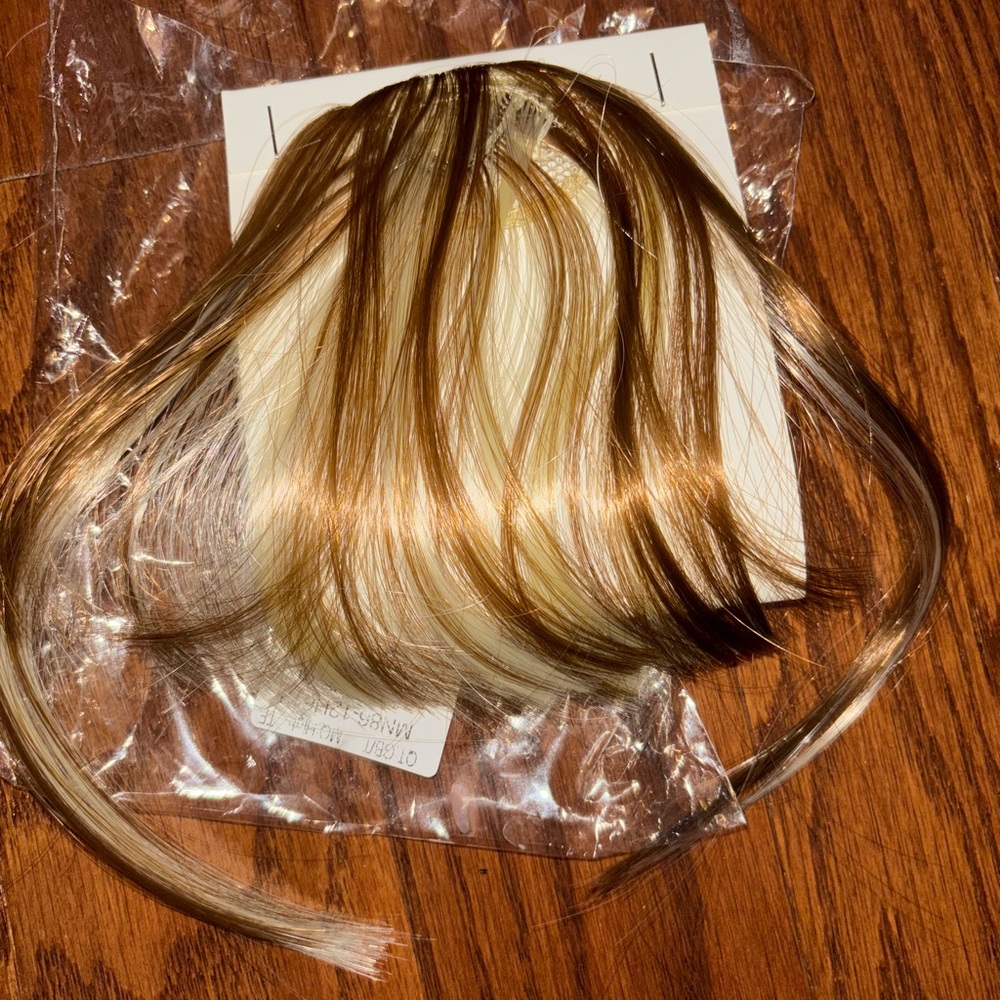 Stylish Brown and Blonde Bang Hair Extension - Picture 4 of 5